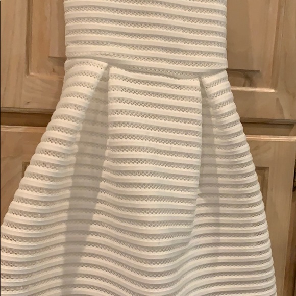 Outgrown - Picture 5 of 8